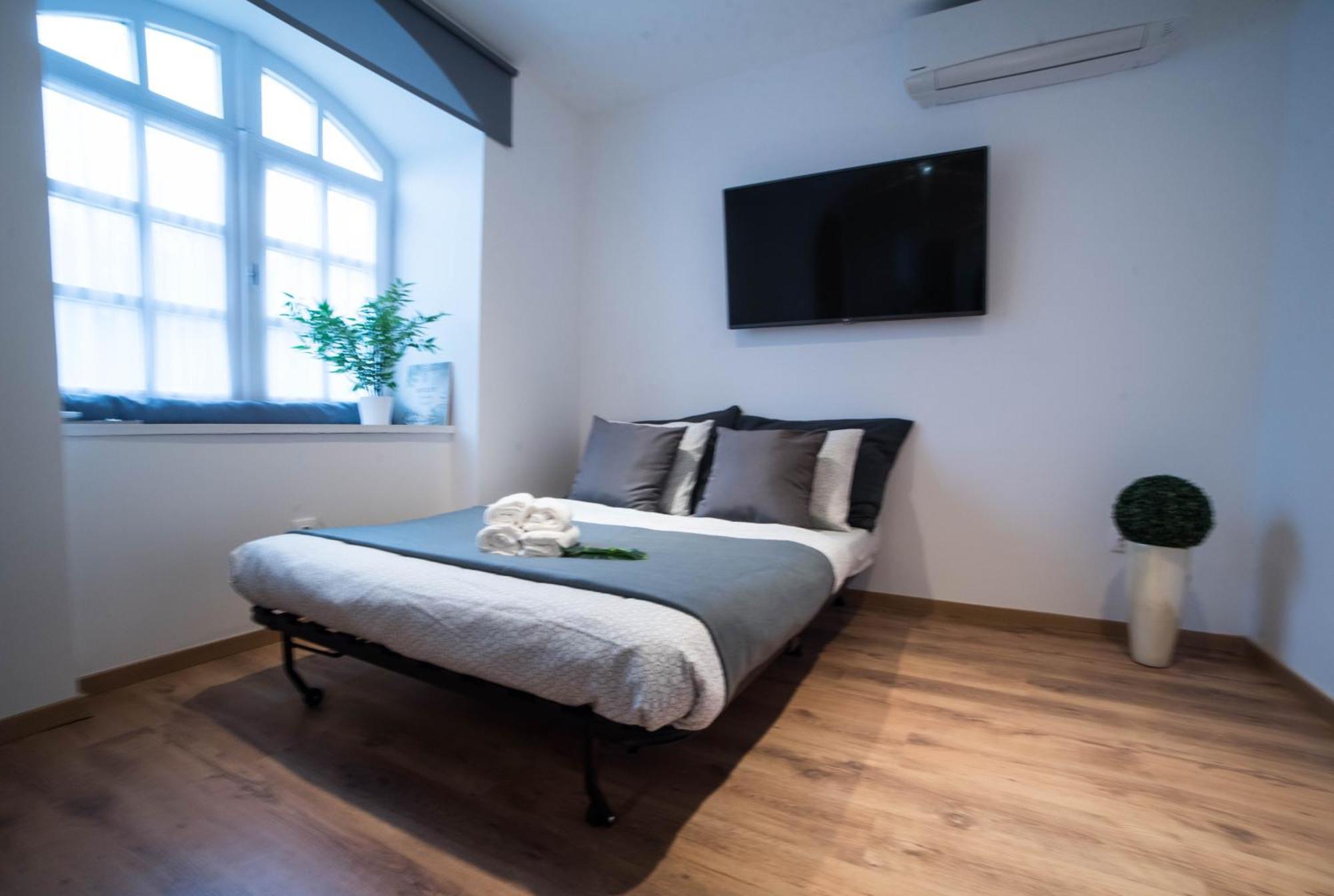 Apartamento Pintes 38 Dunaújváros Exterior foto