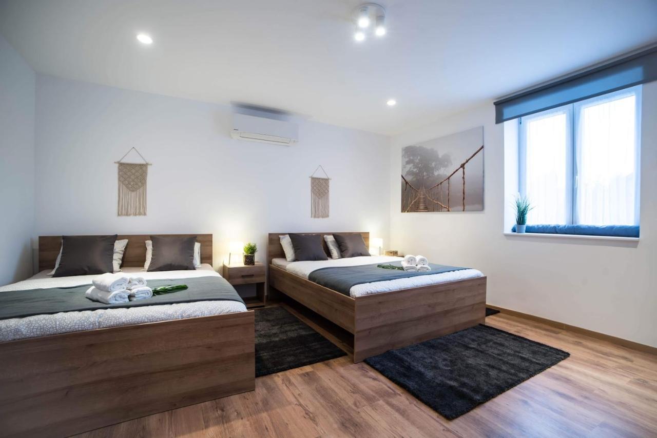 Apartamento Pintes 38 Dunaújváros Exterior foto